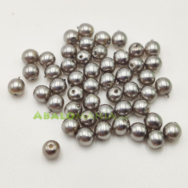 Perla nacarada / 4mm / Color gris / Paquete de 50 unidades
